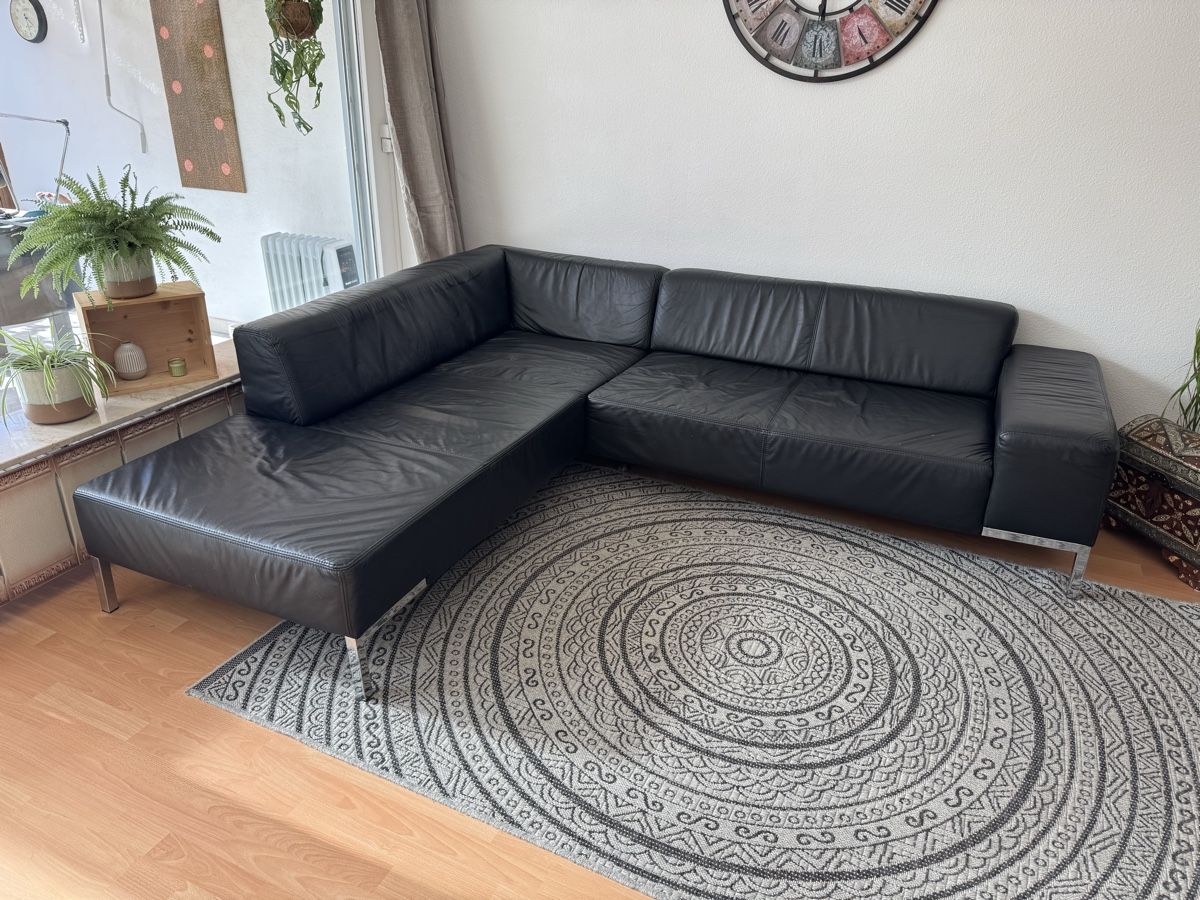 Divani: Echtleder-Sofa schwarz – Usato da Egerkingen venduto da deschei 1