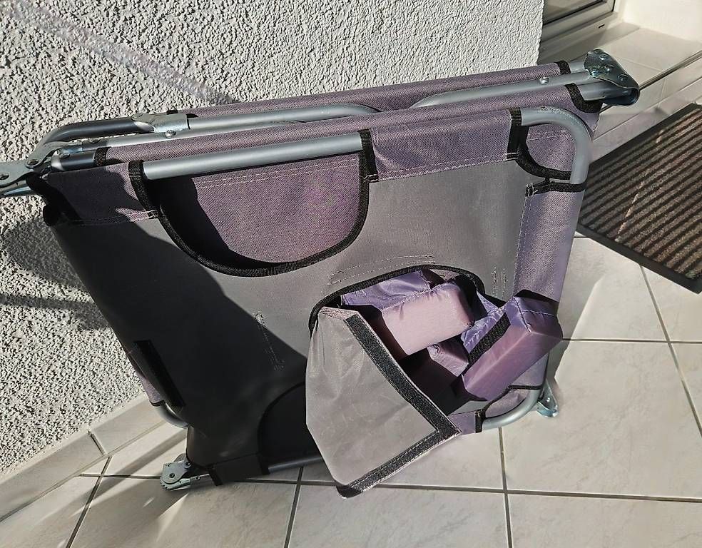 Chaises longues: Liegestuhl grau – D'occasion à Rickenbach b. Wil par cornetta 2