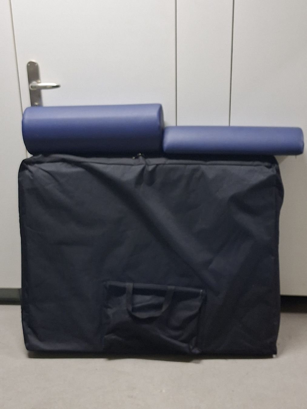 Kosmetik-& Massageliegen: Table massage/ Massageliege – Neu (gemäss Beschreibung) aus Basel von dio_wfv7 7