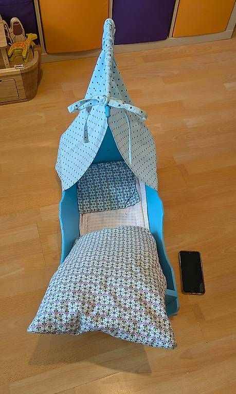 Spielzeuge: Puppenwiege – Gebraucht aus Zollikofen von Serious 1