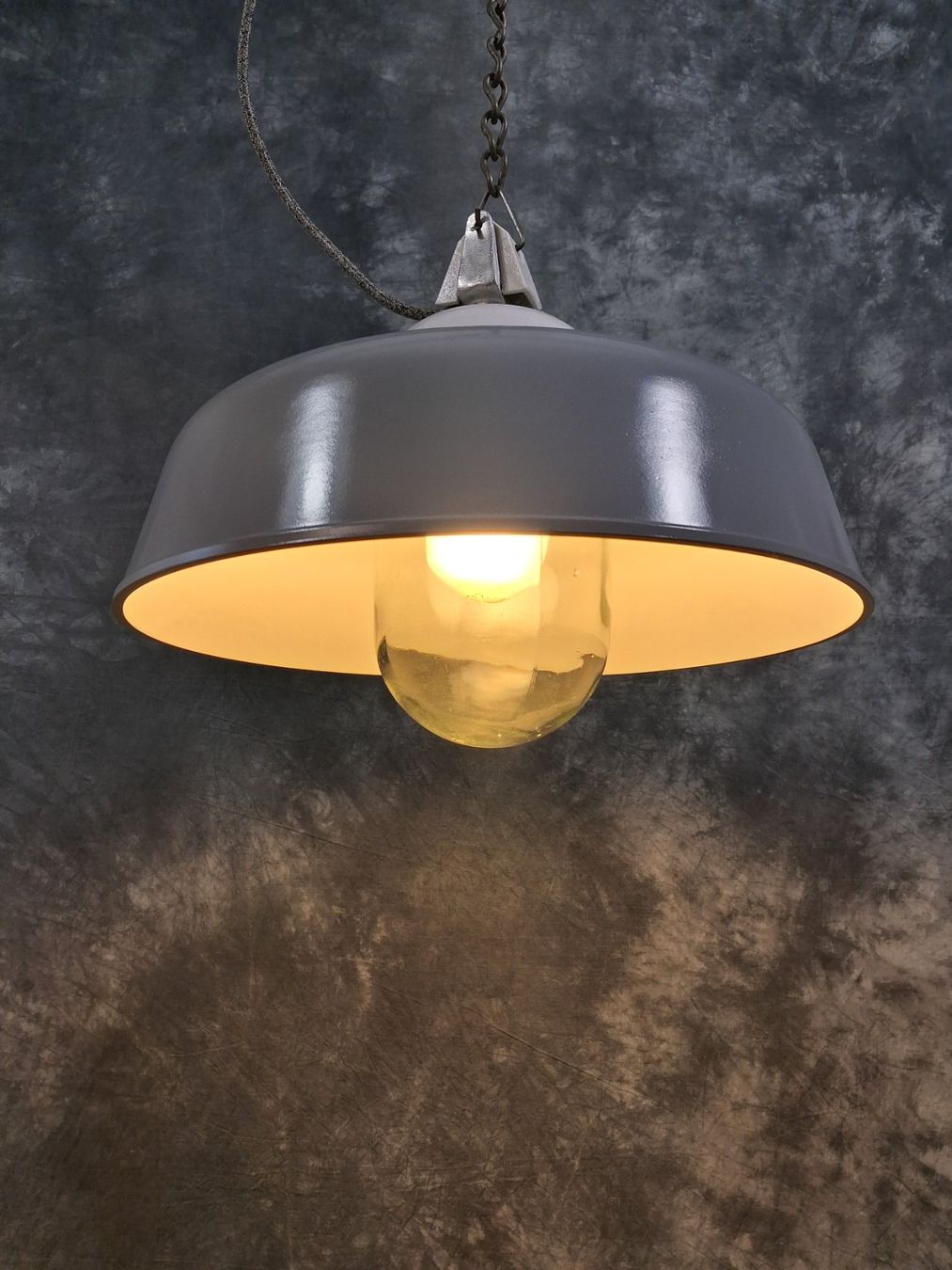 Lampade: Restaurierte Bakelit Industrielampe – Usato da Winterthur venduto da lampenretter 1