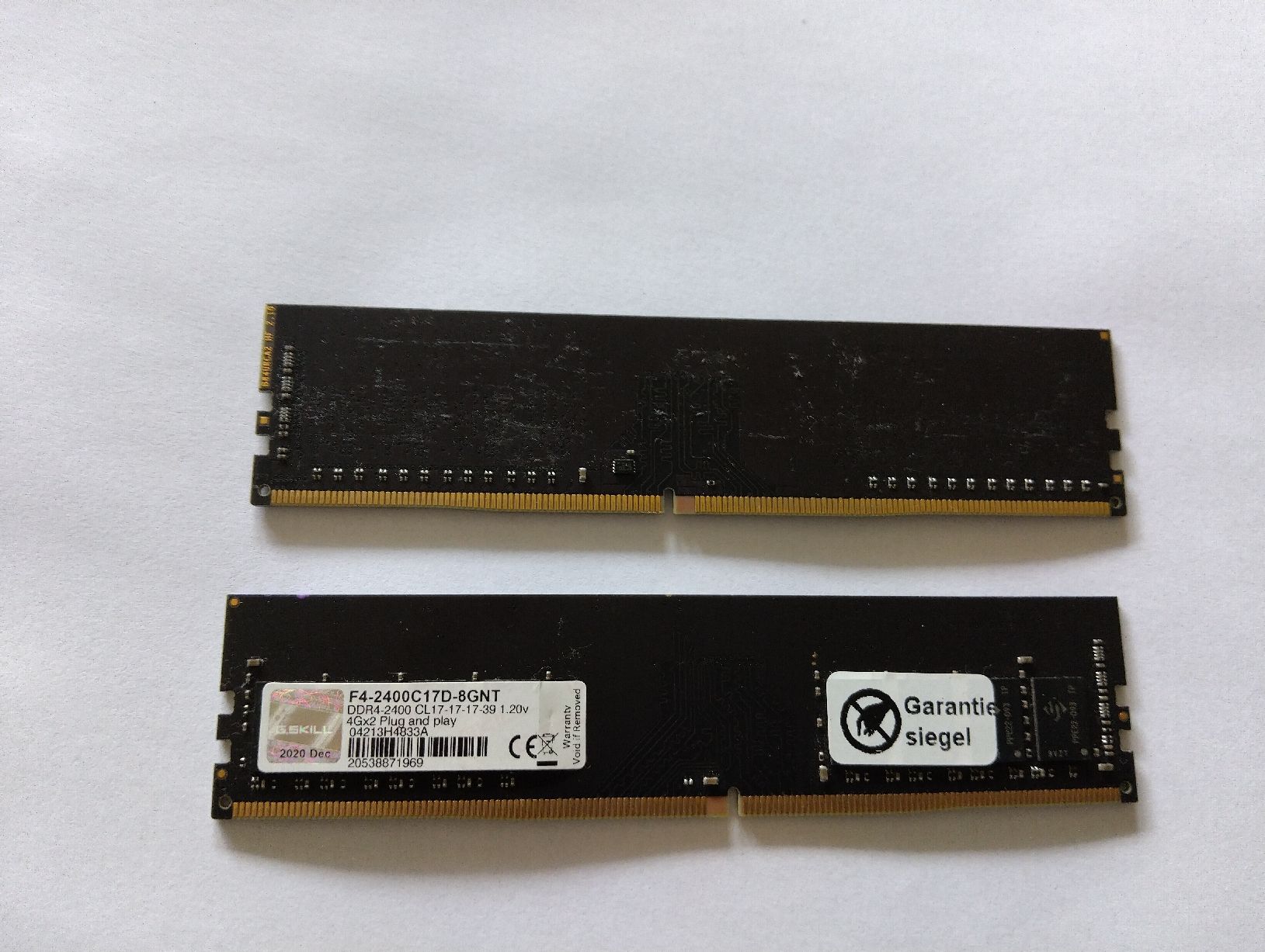 G.Skill Memoria / RAM: G Skill DDR4-2400 2x8GB – Usato da Zürich venduto da inho 3