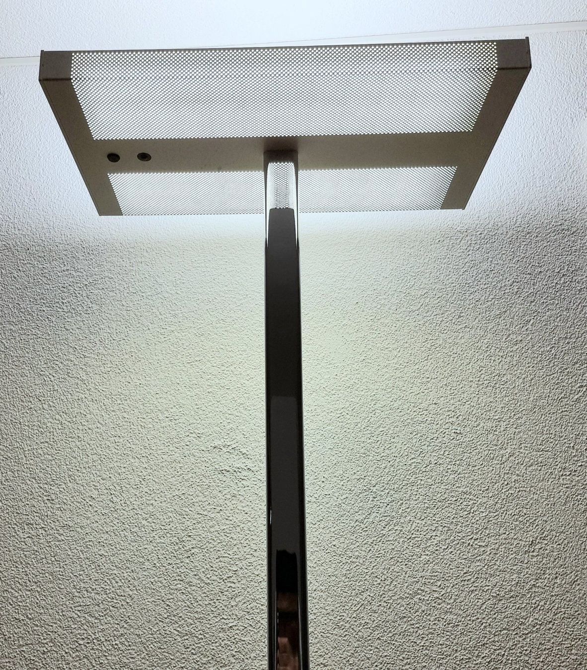 Lampes: Stehleuchte mit sensor 1stk – D'occasion à Zürich par Troval84 1