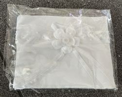Zuckersüsses weisses Täschchen originalverpackt