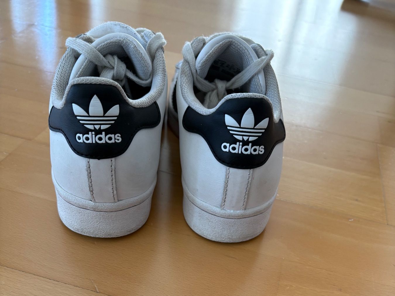 Adidas Chaussures hommes: Adidas Superstar Sneaker Gr. 35.5 – D'occasion à Gossau SG par carmenN75 2
