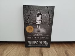 Ransom Riggs: Miss Peregrine's Home for Peculiar Children