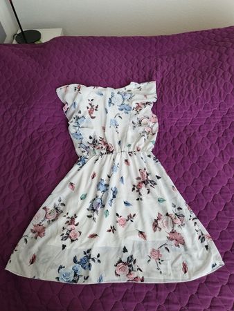 Sommerliches Blumenkleid, Gr. S, leicht & luftig!