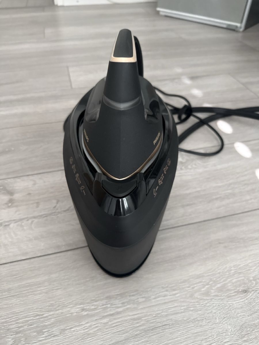 Philips Bügeleisen: philipps perfectcare 6000 – Neu (gemäss Beschreibung) aus Kreuzlingen von tul_87yf 1