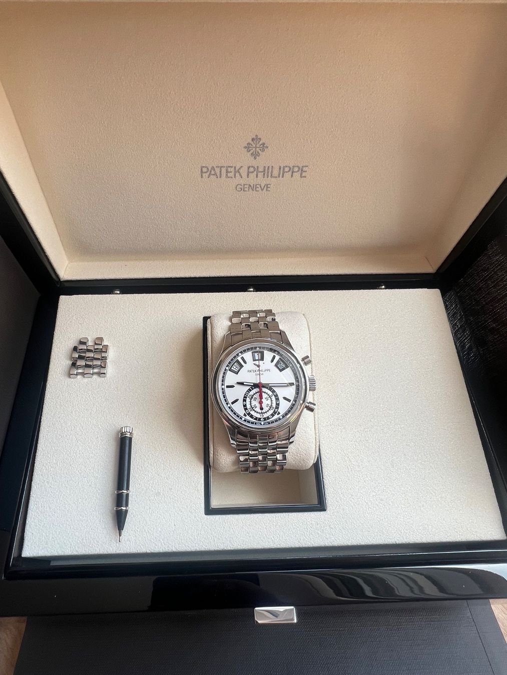 Patek Philippe Montres: Patek Philippe Annual Calendar Chronograph – D'occasion à Horw par IvanCollector 8