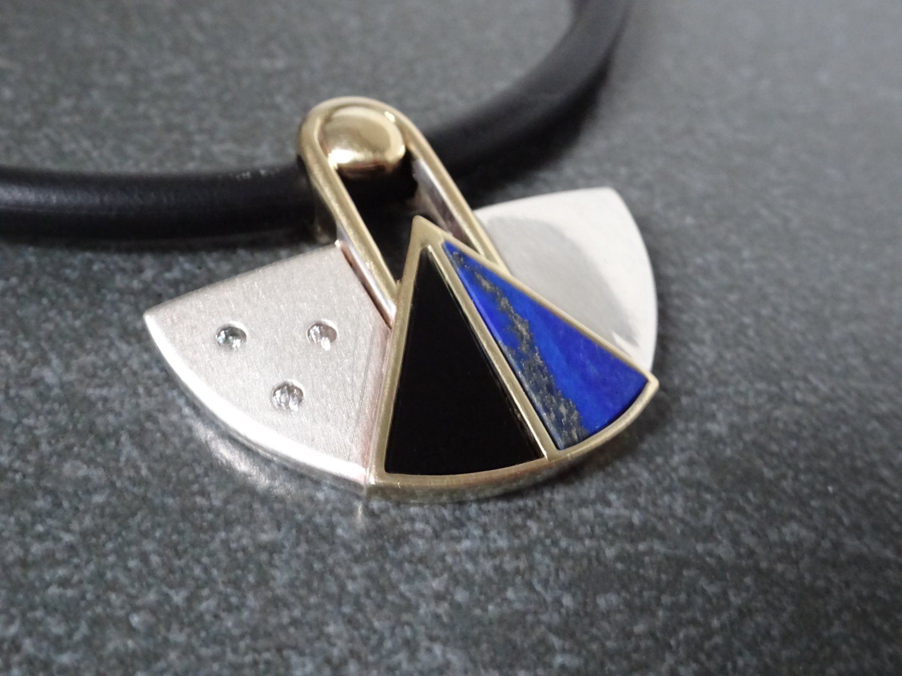 Catenine: Designer Halskette / Onyx & Lapislazuli – Usato da Esslingen venduto da FetteSchnecke