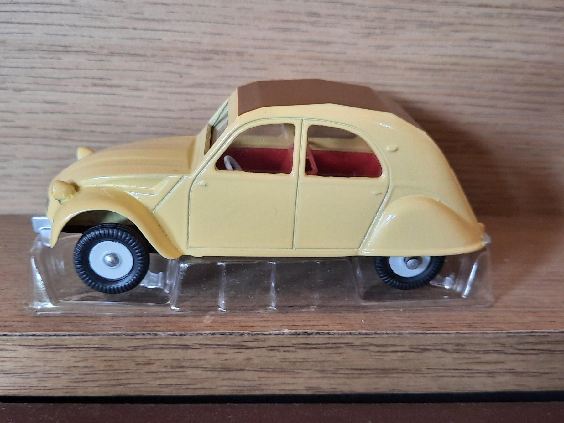 Dinky Toys Modellautos: 2 CV Citroën Modell 61 Dinky Toys – Neu und originalverpackt aus Weinfelden von JoeBaer 4