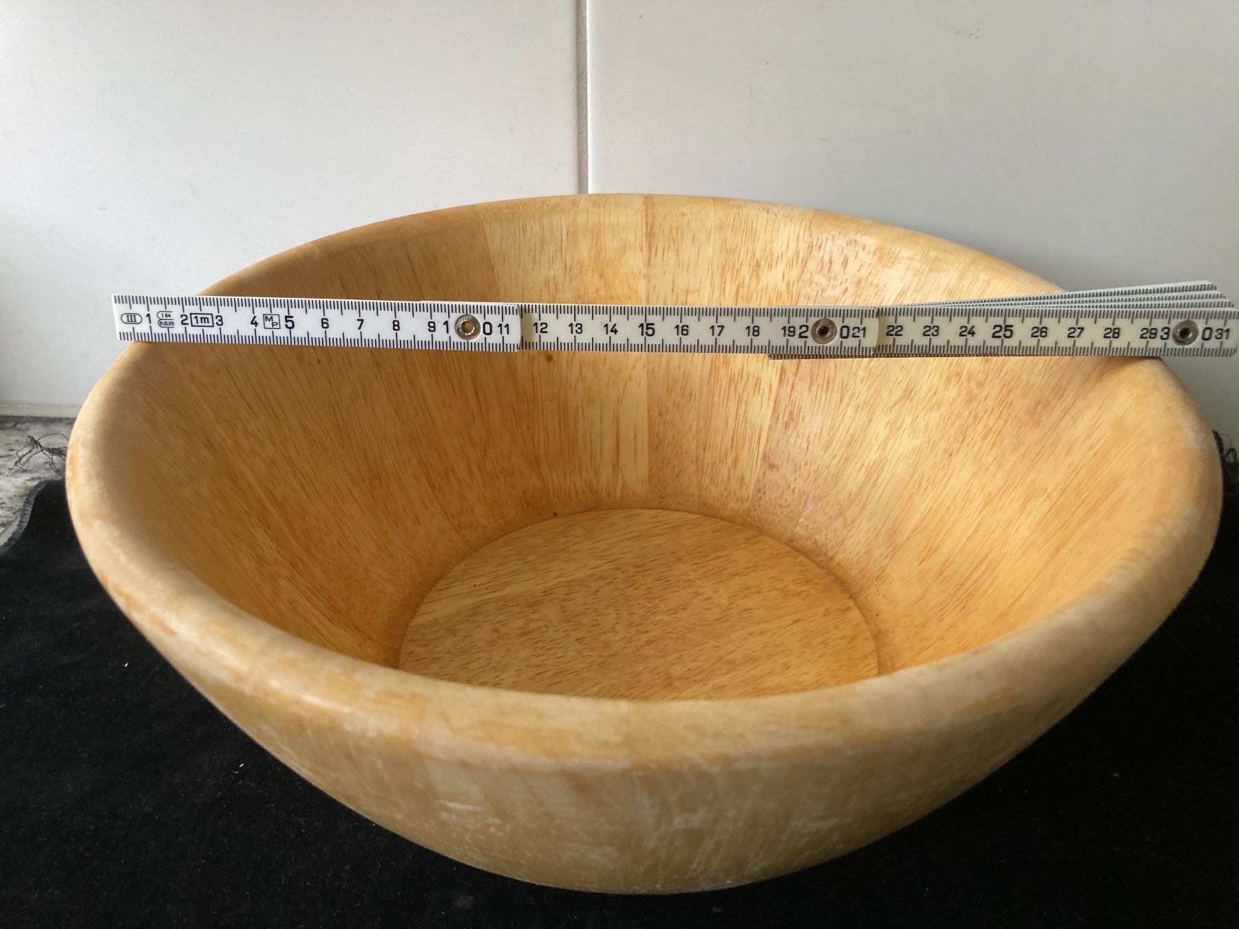 Schalen: Grosse Holz - Schüssel 30 cm Durchmesser – Gebraucht aus Zürich von Chaeffeler 2