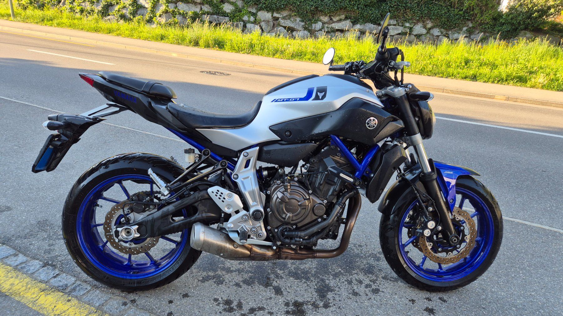 Yamaha Strada: Motorrad Yamaha MT-07 – Usato da Hombrechtikon venduto da Katrin.s
