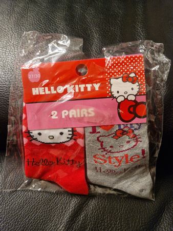 2 Paires Chaussettes Hello Kitty neuves pointure 27/30