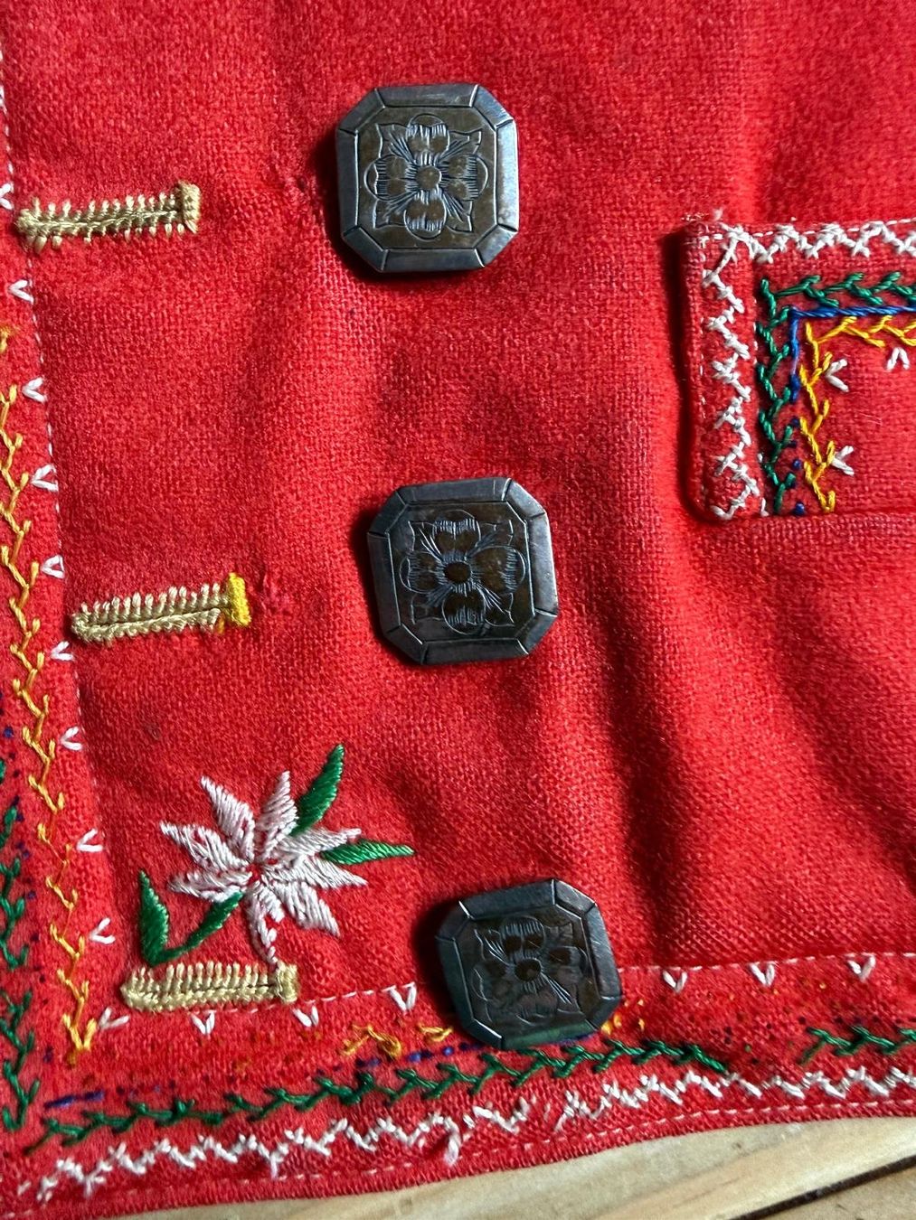 Costumi: Tracht – Usato da Flawil venduto da Stella_3 2