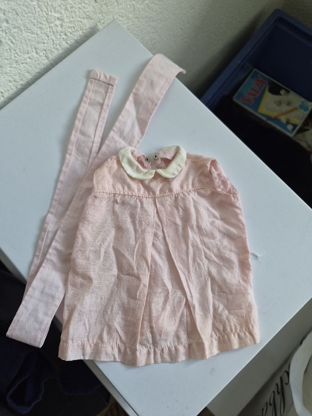 Puppen: Sasha Trendon Puppenkleid – Gebraucht aus Herzogenbuchsee von 1F1D15EC 1