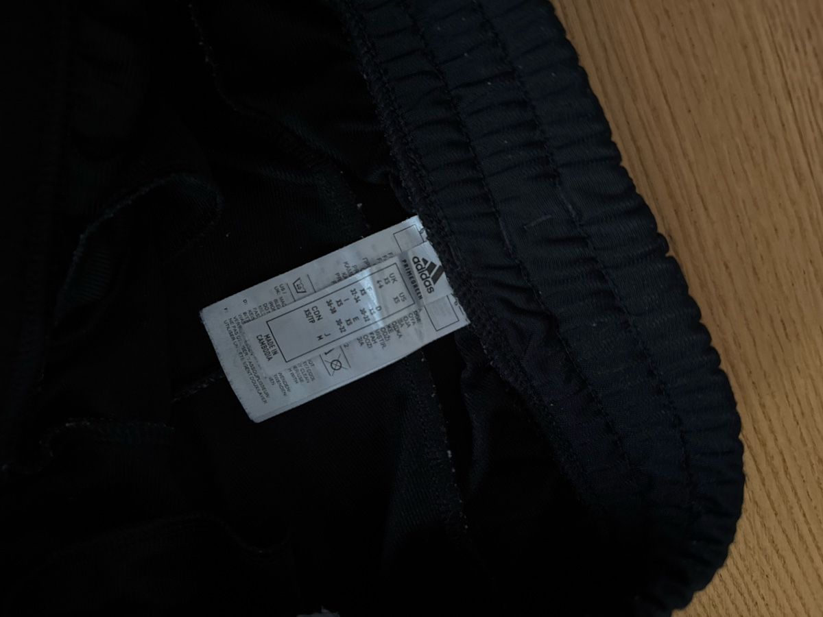 Adidas Pantaloni: Adidas Jogginghose – Usato da Winterthur venduto da ste_5vfj 1