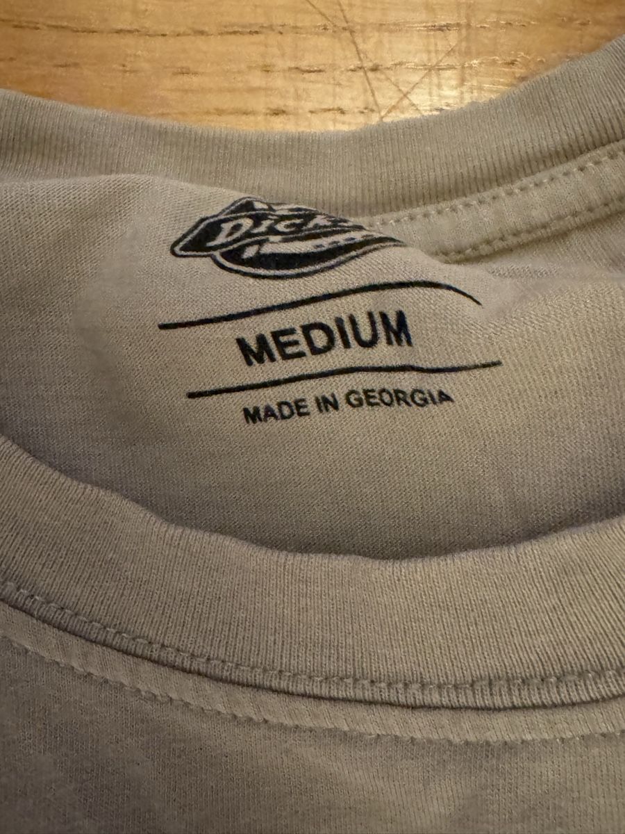 Dickies T-shirt: T-shirt Dickies beige taille M – Nuovo (secondo la descrizione) da Genève venduto da pau_nt5g 2