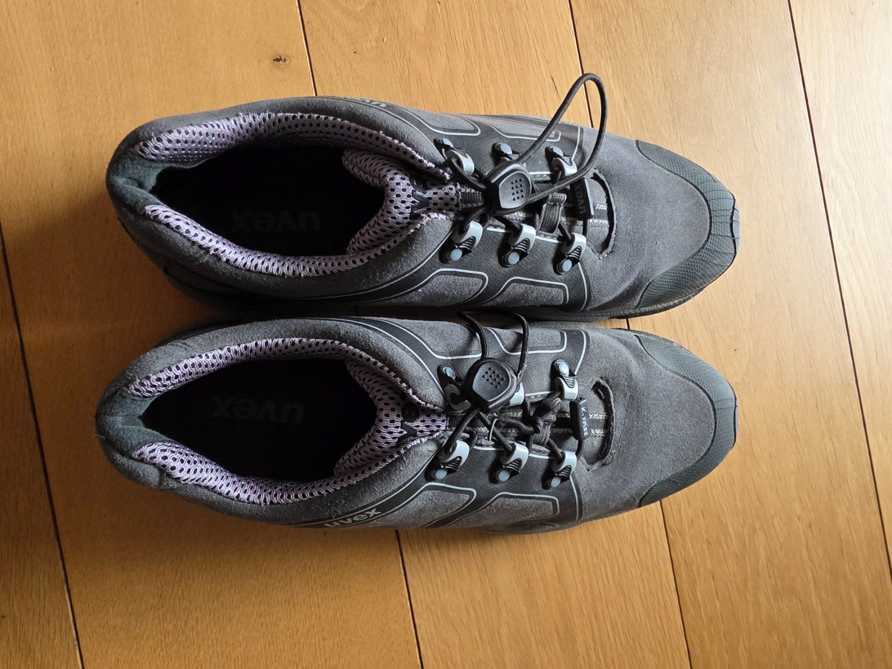 Scarpe da uomo: UVEX Sicherheitsschuhe S2 GR 44 – Usato da Unterentfelden venduto da Anthony89