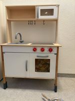 Kinder Spielküche aus Holz mit umfangreichem Zubehör