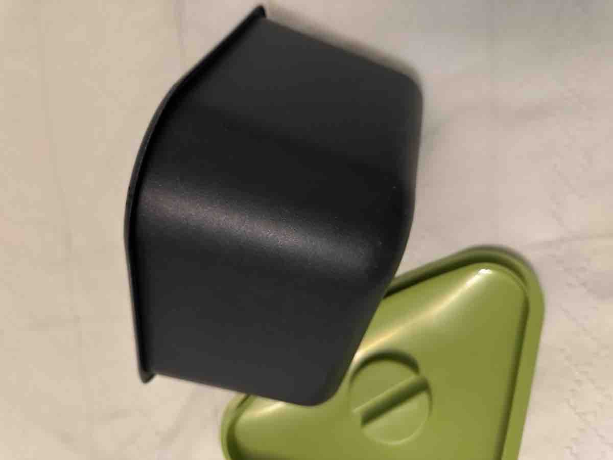 Tupperware Contenitori & Simili: Plastic Bio Waste Container Tupperware Green Grey – Usato da Zürich venduto da car_68nt 3