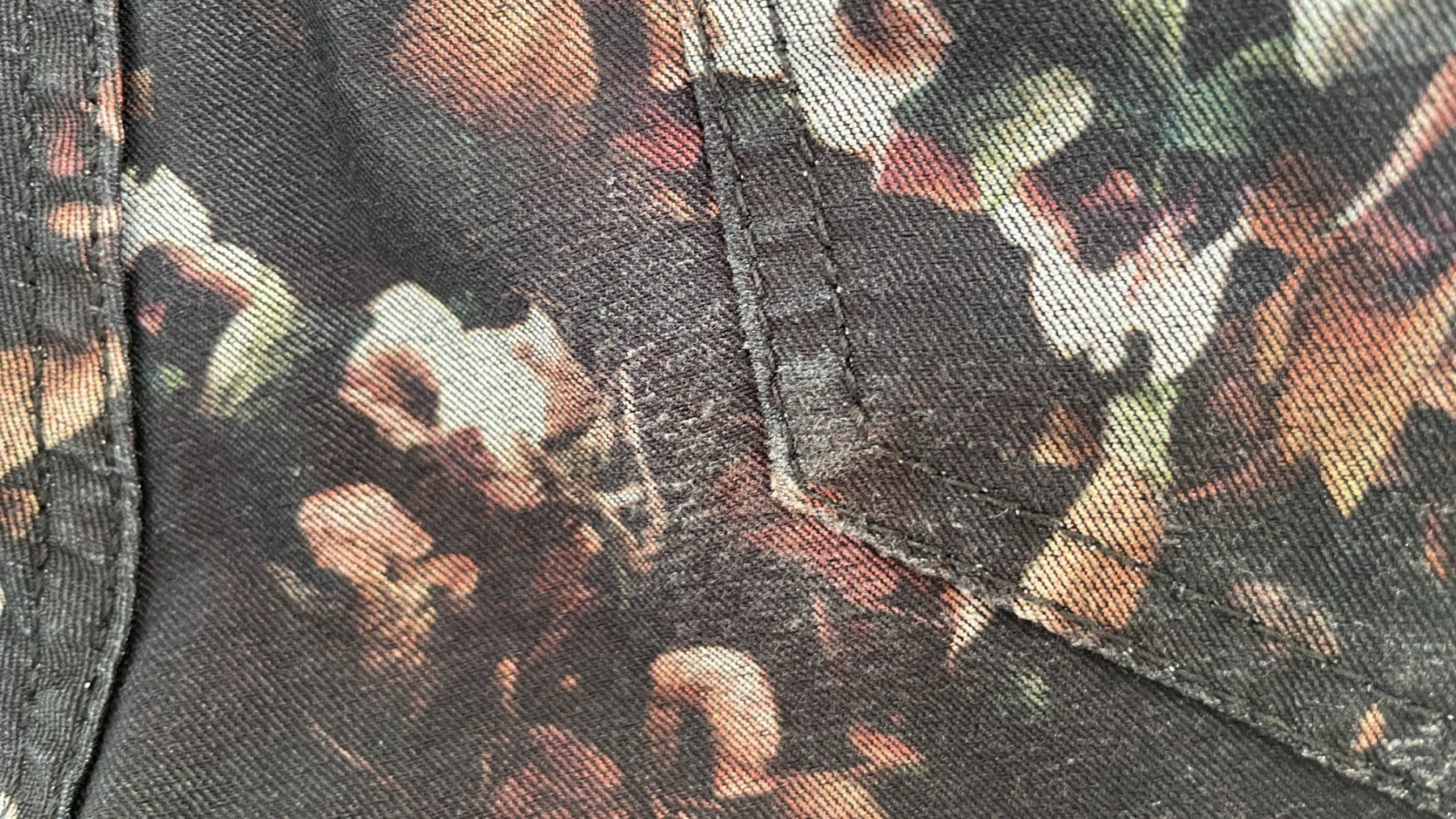 Please Jeans Hosen: Hose der Marke 'PLEASE' | Grösse: Medium – Gebraucht aus Bern von .DolceVita. 4