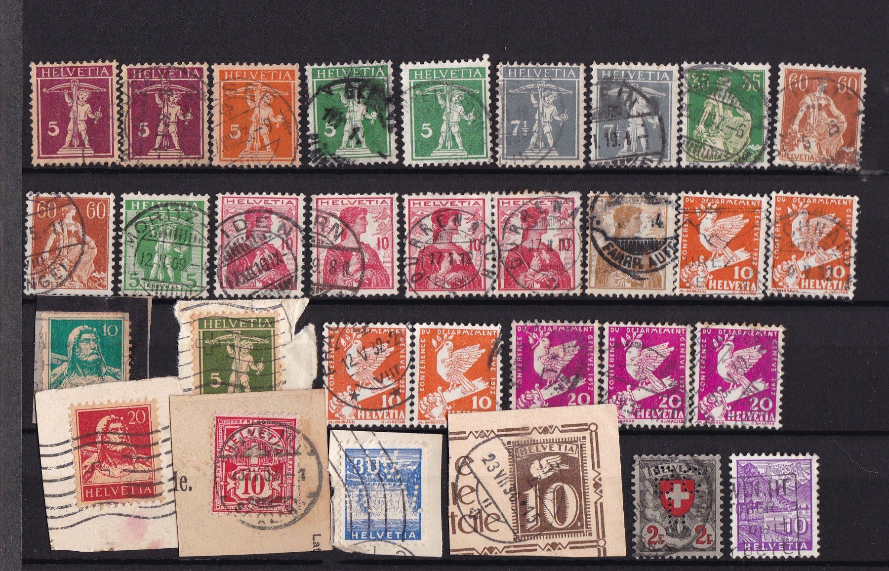 Tutti i francobolli: CH Briefmarken-Steckkarten, bunt gemischt – Usato da Münchwilen AG venduto da Nesar 5