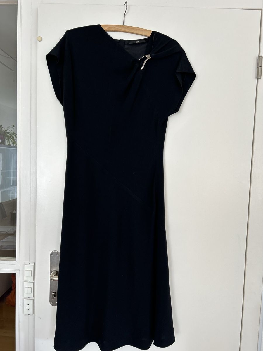 Hugo Boss Vestiti: Boss Kleid Schwarz Gr.38 – Usato da Zürich venduto da keinweiss