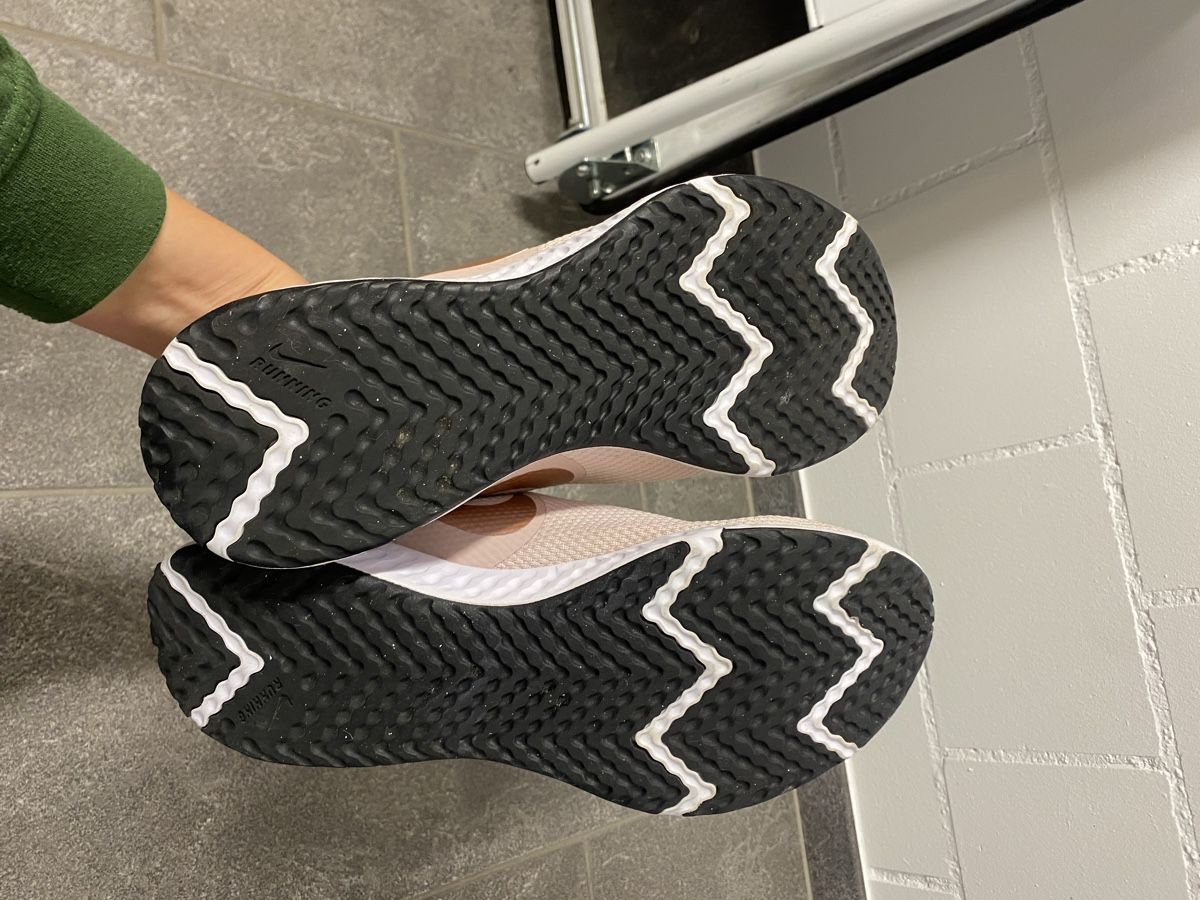 Nike Damenschuhe: Nike Damen Sneaker 42 – Gebraucht aus Wohlen AG von bey_jcy5 5