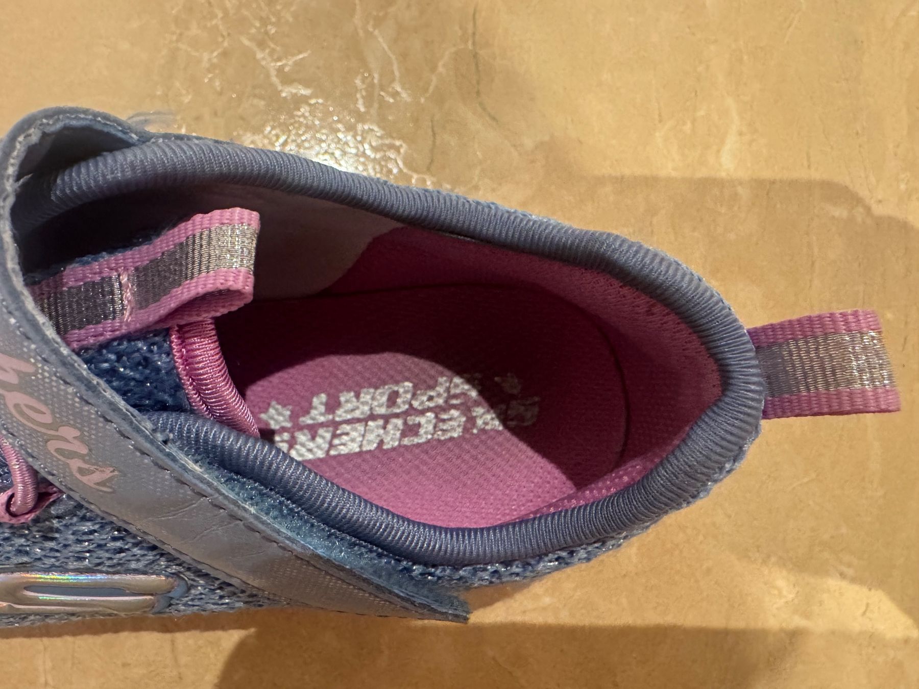 Skechers Scarpe per ragazze: Skechers Turnschuhe, 32 – Usato da Klingnau venduto da Markus14 5