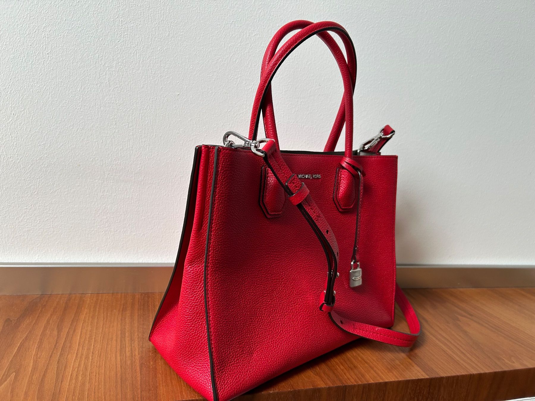 Michael Kors Borse da donna: Michael Kors Tasche - rot - NEU – Nuovo e nell'imballaggio originale da Grindel venduto da mstalz 4