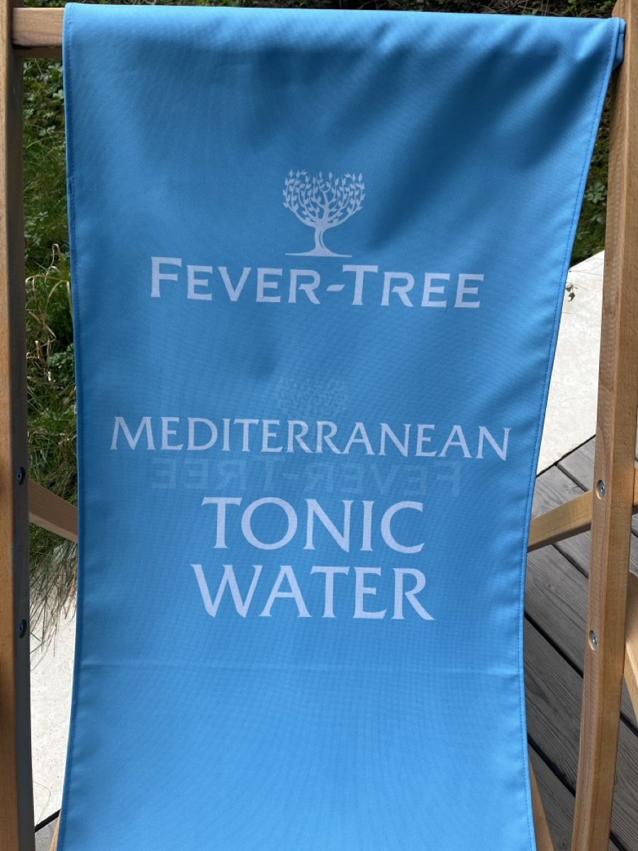 Poltrone: Fever-Tree Tonic Deckchair, Limited Edition! – Nuovo e nell'imballaggio originale da Basel venduto da Rohan_007 1