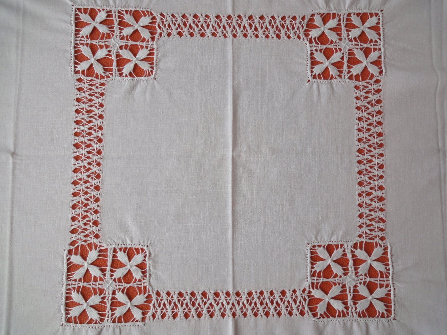 Decken: Alte Tischdecke - Handarbeit - Vintage – Gebraucht aus Chur von omonia 1