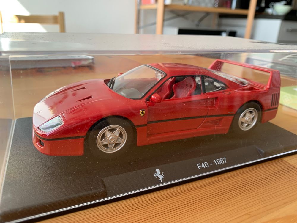 Ferrari F40 - 1987 Modell (Ferraristore Milano) | Kaufen auf Ricardo