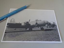 Foto. Boeing B - 17 in Dübendorf gelandet 1944