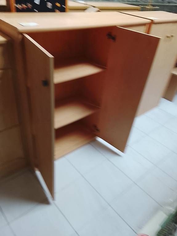 Kommoden: 3türiges Sideboard mit Schubladen – Gebraucht aus Neuhausen am Rheinfall von galleria13 2