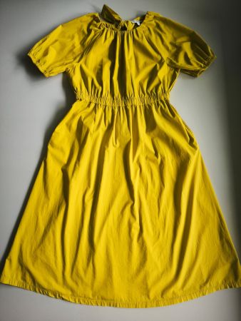 Gelbes Sommerkleid von Marks & Spencer, Größe 42 Midi-Länge