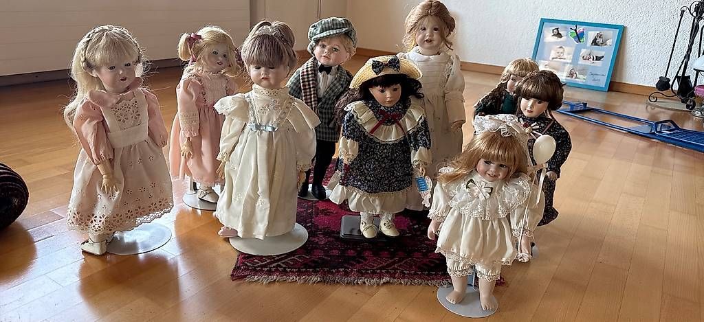 Puppen: diverse handgemachte antike Kinderpuppen – Gebraucht aus Rothrist von Dirtyroman