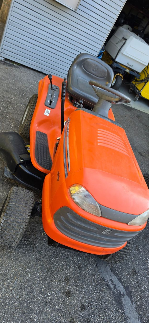 Husqvarna Rasenmäher: Rasenmäher HusqvarnaLT 12.5 – Gebraucht aus Rain von Fafan069 5