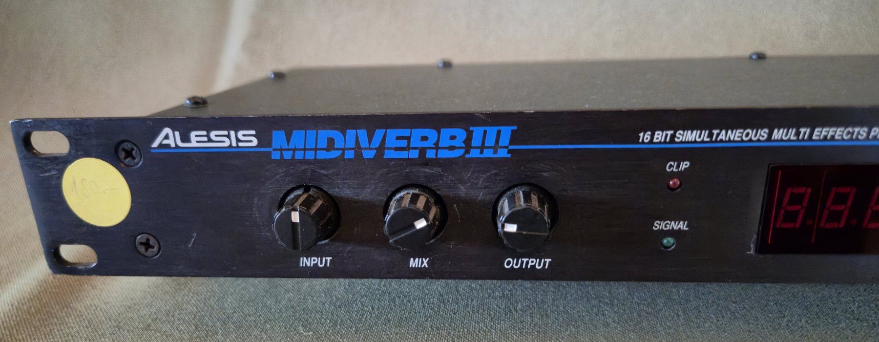 Alesis Instruments de musique: Alesis MidiVerb III – D'occasion à Jona par brackets 1