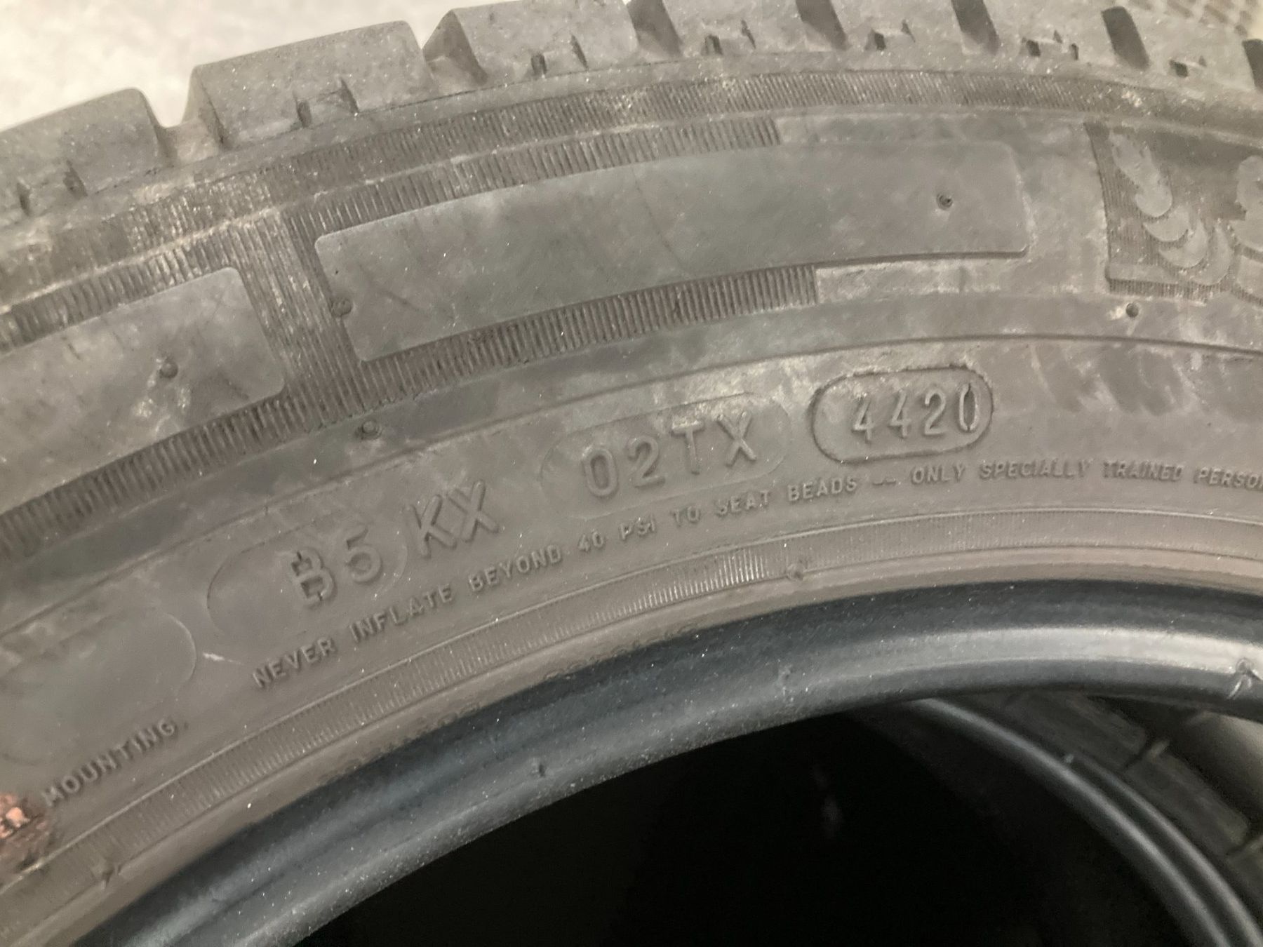 Michelin Pneus & Kompletträder: Sommerpneu  215/60R17 C Michelin – Gebraucht aus Cham von WB2223 3