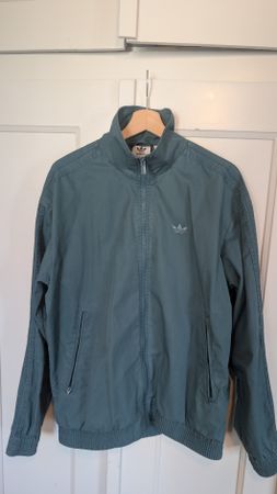 Adidas Trainingsjacke grün Grösse M guter Zustand