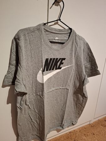 Nike T-Shirt Grau Grösse L