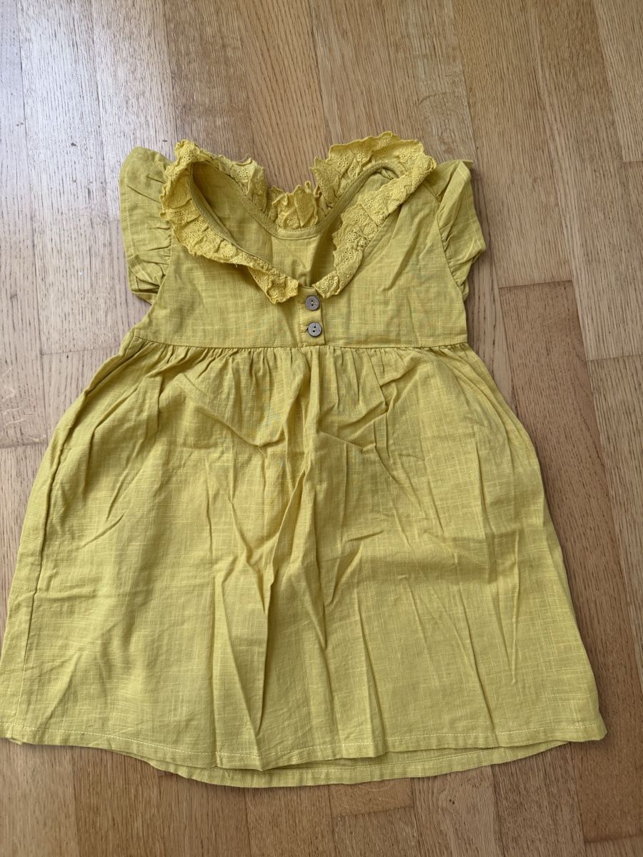 Lotti & Set di vestiti: Sommerkleid Linen Gr.110/116 – Usato da Zürich venduto da audrey_dri 1