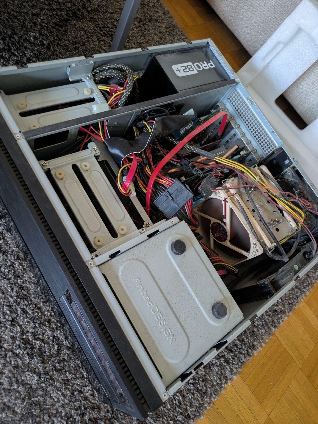 PCs: Antec Fusion Remote Max HTPC fonctionnel + télécommande – Gebraucht aus Genève von ale_kgs2 1