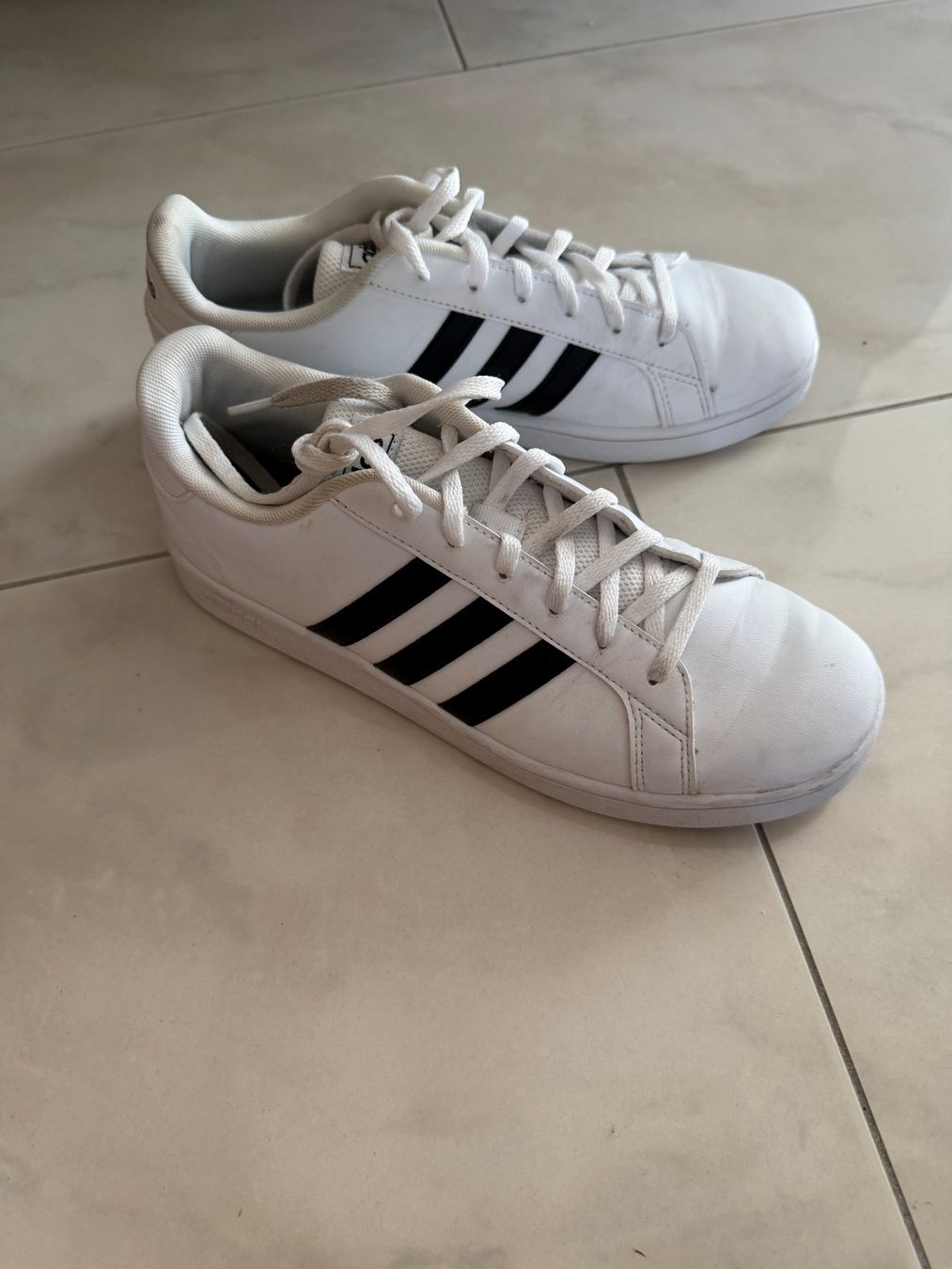 Chaussures hommes: Adidas Sneakers – D'occasion à Muri AG par sabri_25