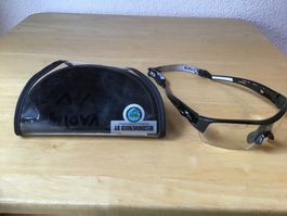 Schwarze Unihockeybrille