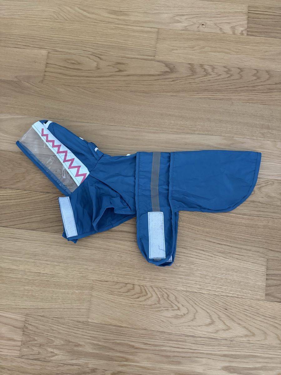Abbigliamento: Dog Coat Shark Design Blue XL  – Usato da Zürich venduto da ErnstS_23