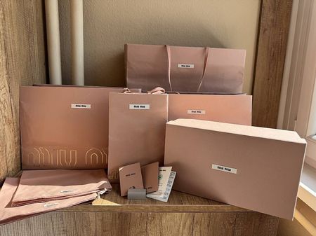 Originales Miu Miu Luxus-Verpackung Mega-Set