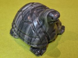 Schildkröte aus  Marmor, Symbol für Stabilität!